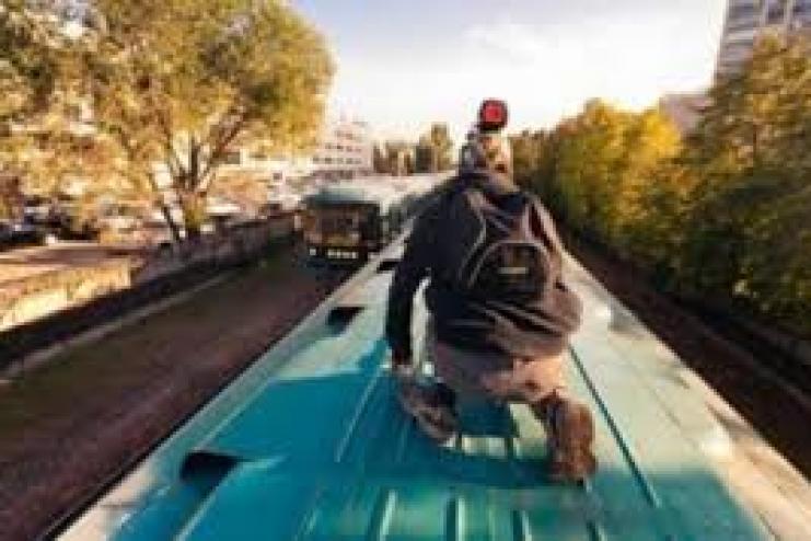 Очередное селфи на поезде: в Одесской области пострадал 17-летний подросток